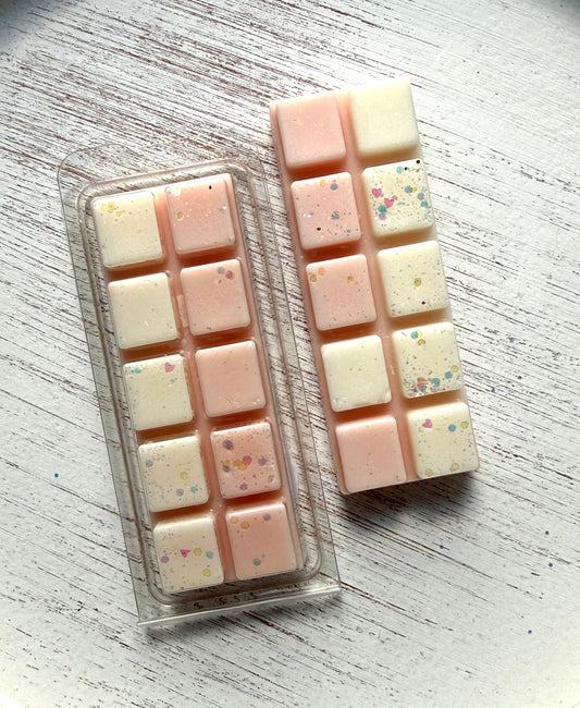 Strawberry & Lilly Snap Bar